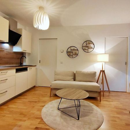 Luma Apartment Near Schoenbrunn With Parking Viena Exterior foto